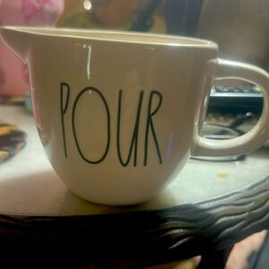 Rae Dunn Pour‎ Creamer